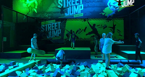 2 uur jumpen + zakje chips bij Streetjump Veldhoven!