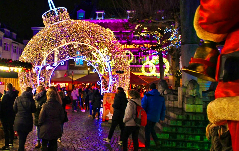 Kerstshoppen in Duitsland, België of Nederland met Slangen Reizen (2p.)