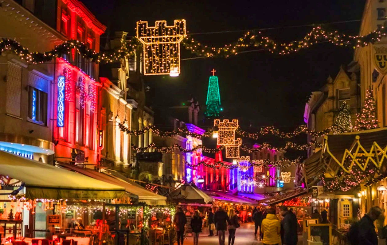 Kerstshoppen in Duitsland, België of Nederland met Slangen Reizen (2p.)