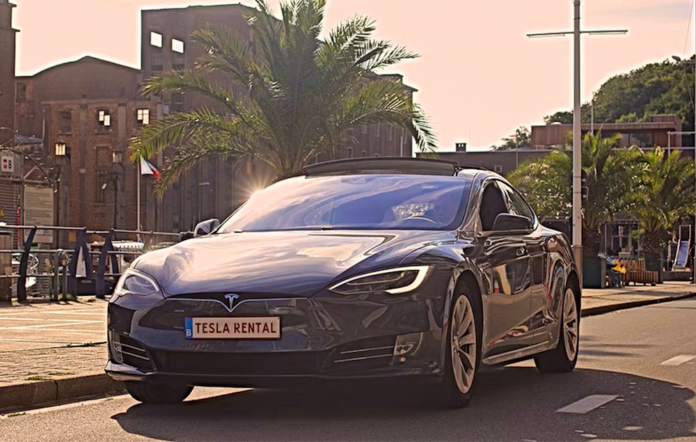30 Minuten rijden in een Tesla Model S 90D