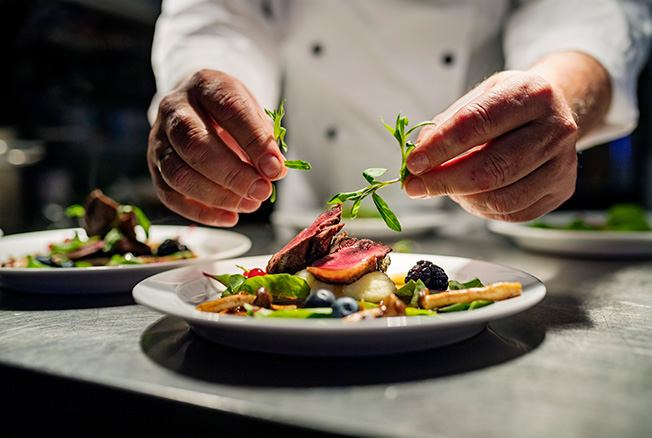 Uit eten bij een goedkoop restaurant