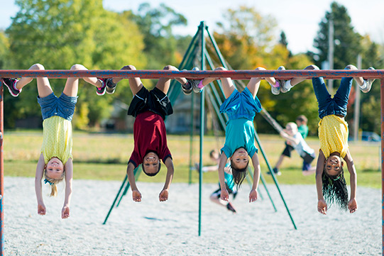 Speeltuin-kinderen-dagje-uit-klimrek-VakantieVeilingen