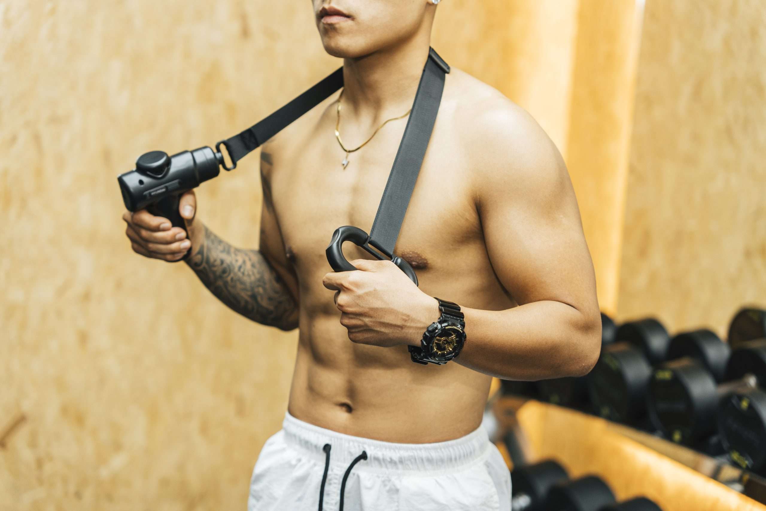 Hyundai Electronics massage apparaat met 4 opzetstukken en massageband