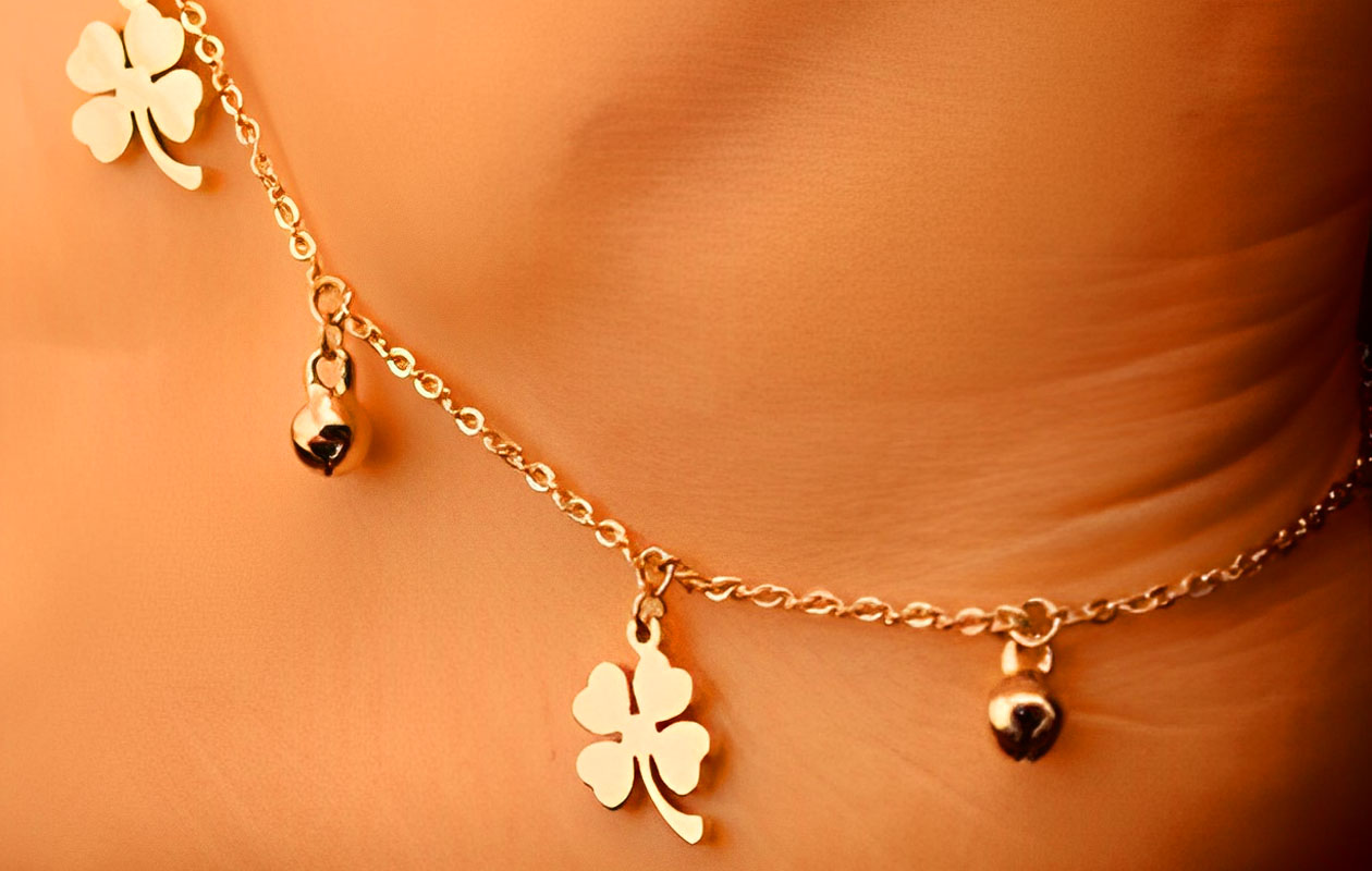 Klavertje vier armband / enkelband goud verguld