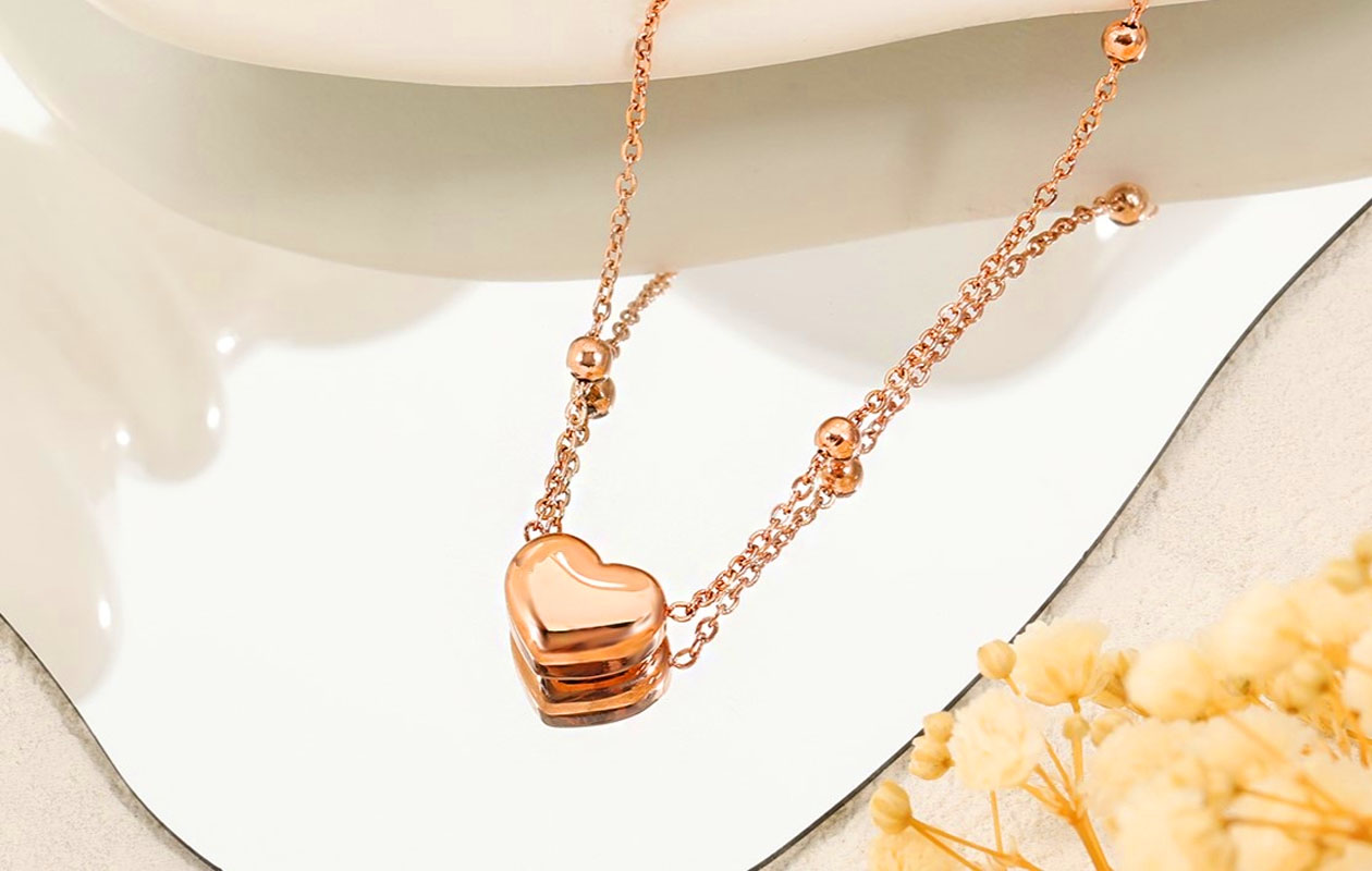 Rosékleurige Ketting met Hartjes Hanger