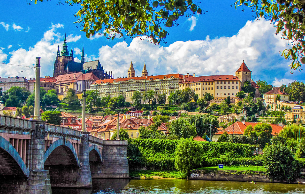 Verrassingsreis 3-daagse citytrip Europa: vlucht + hotel (2p.)